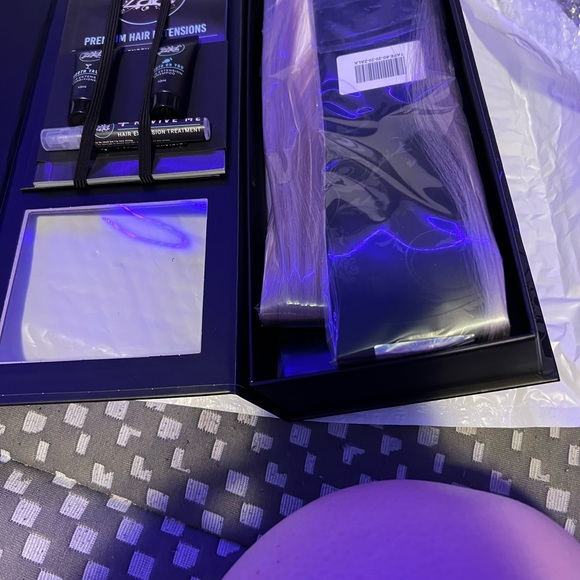 Zala Hair extensions they are tape ins. Ice queen blonde. They are 20in - Picture 2 of 3